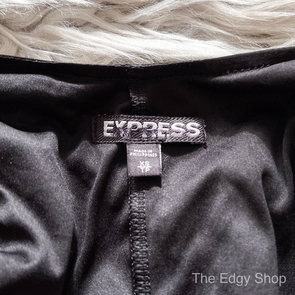 Express | Fringe Open Back Long Sleeved Dress - Picture 6 of 8